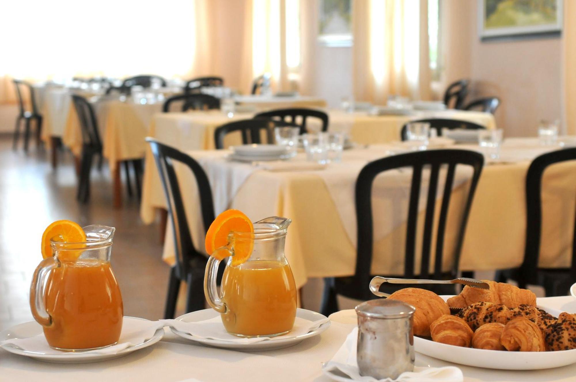 Stella - Casa Per Ferie Hotel Bellaria-Igea Marina Ngoại thất bức ảnh